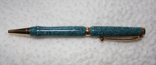 Handmade green corian pen - handmade,