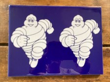 Publicitaire Bibendum pneus "MICHELIN"- Carreau  Faïence- Azuunous- 25*15 cm TBE