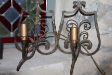 Paire d'appliques murales en fer forgé patiné vert,superbes