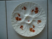 ASSIETTES A HUITRES PORCELAINE DE PARIS