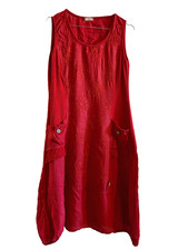 NAIS robe rouge sans manchee