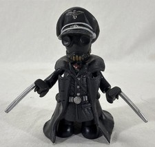Mezco Toyz Hellboy Mez-Itz