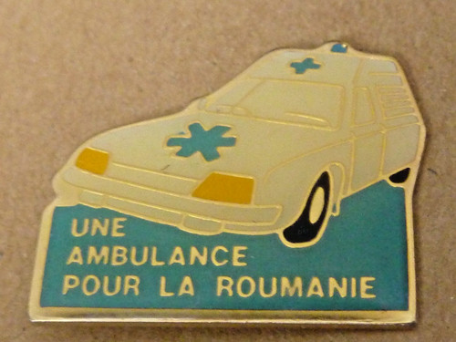 Pin pins badge auto - pin's,