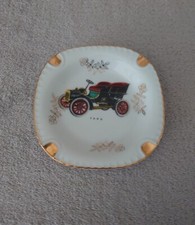 Cendrier en porcelaine décor voiture ancienne ford Fairylite Foreign