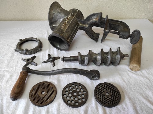Ancien gros hachoir viande - ancien,