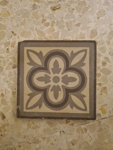 Carreau ciment ancien - de,