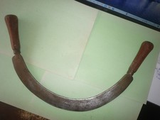 Ancien outil grand hachoir demi lune