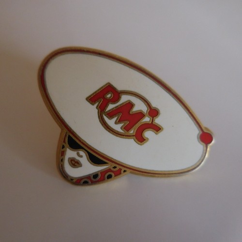Pin arthus bertrand paris - pin’s,