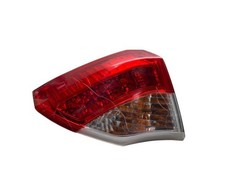 Feu arriere principal gauche