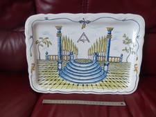 RARE 1990 PIÈCE UNIQUE GRAND PLAT MAÇONNIQUE PORCELAINE FRANC MAÇONNERIE / SIGNÉ