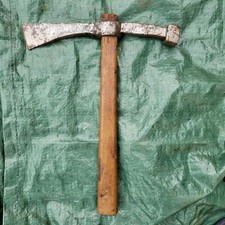 Hachette de forestier