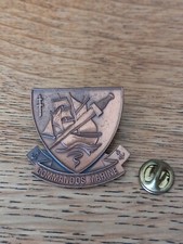 Pin's COMMANDO DE MARINE Ancre Bateau Voilier Épée Croix de Lorraine  lot 549