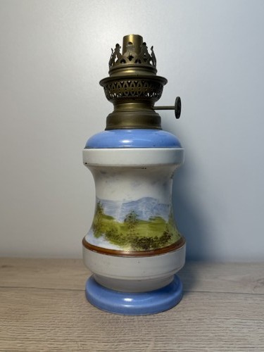 Pied lampe pétrole - de,