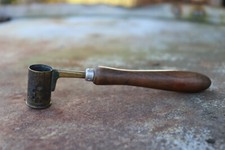 Ancienne mesure à poudre ou à plomb, chasse