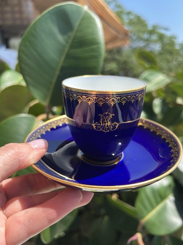 Tasse soucoupe en - et,