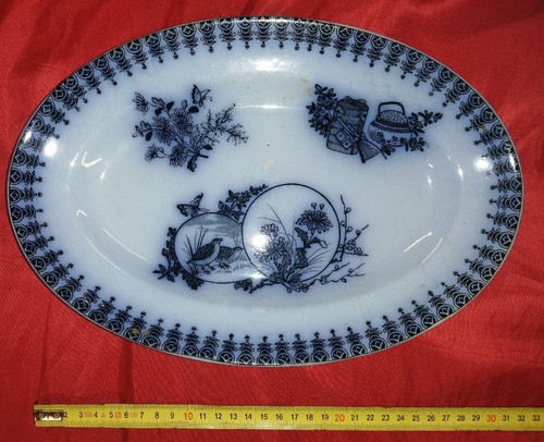 Joli plat ovale ancien - joli, en