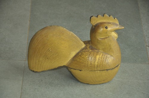 Figurine bois vintage jaune - en,