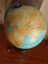 globe terrestre  lumineux