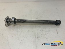 AXE DE ROUE ARRIERE YAMAHA
