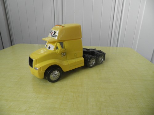 Disney pixar cars camion mack - disney,