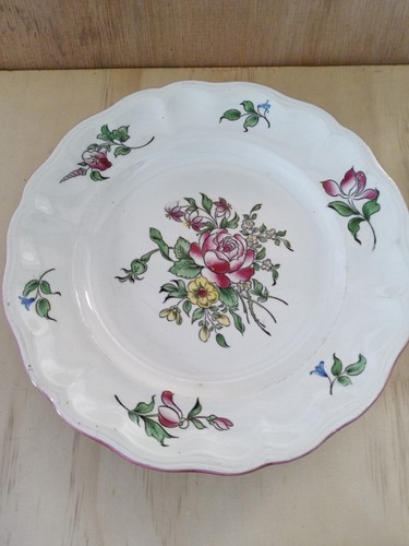 Assiette fleurie demi