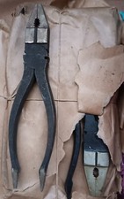 Pince universelle Bost  vintage neuve de stock 