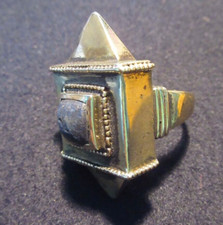 ANCIEN IMPOSANTE BAGUE METAL PIERRE BERBERE TOUAREG BIJOU ETHNIQUE