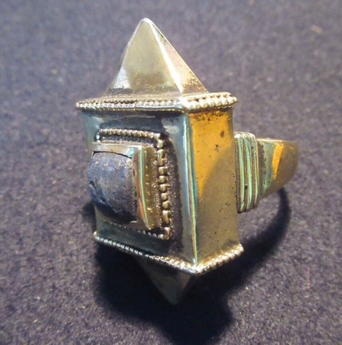 Ancien imposante bague metal - imposante,