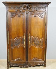 Armoire Normande De Mariage En Chêne Maillé Sculpté De Colombes Et Fleurs XVIII