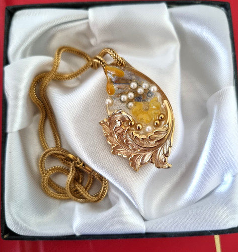 Collier pendentif ungaro paris - collier,