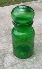 Pot en verre à décor doré -