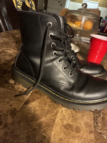 Martens 1460 women - martens,