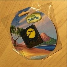 Pin's jouet insigne Disney