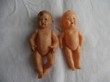 DEUX PETITS BAIGNEURS ANCIENS