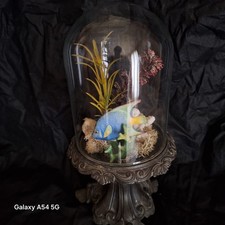 globe sur pied tripode