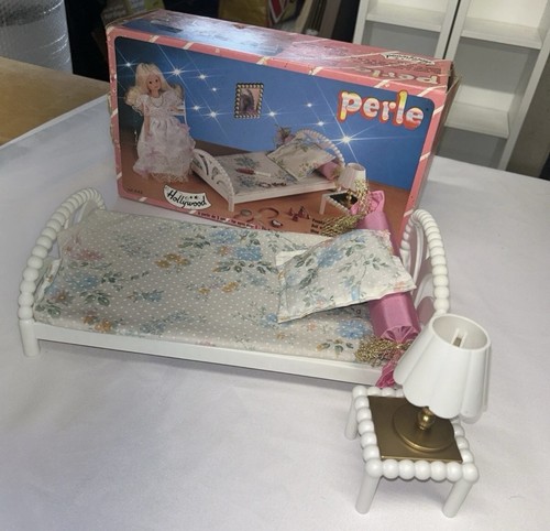 Vintage poupée perle - a3,