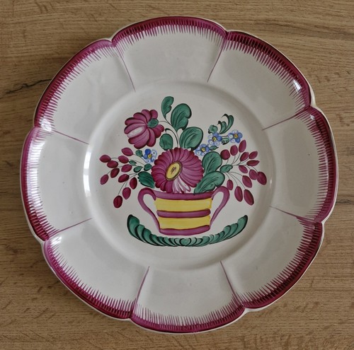 Assiette en faience de - en,