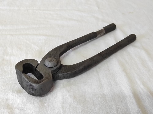 Outil ancien pince - ancien,