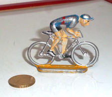 COUREUR CYCLISTE EN ALUMINIUM