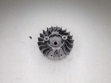 Volant magnétique de débroussailleuse TITAN TT6MTP52