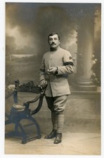 CARTE PHOTO Paravasini à Marseille, un militaire képi moustache brassard noir