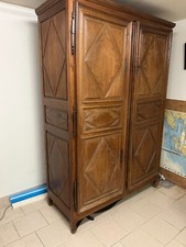 Armoire normande en chene corniche entiere