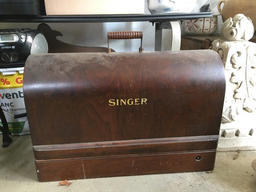 Machine coudre singer - à,