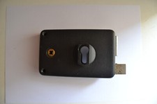 Serrure de portail en applique HORIZONTALE à cylindre  Droite FTH THIRARD