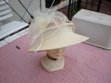 chapeau de cérémonie femme