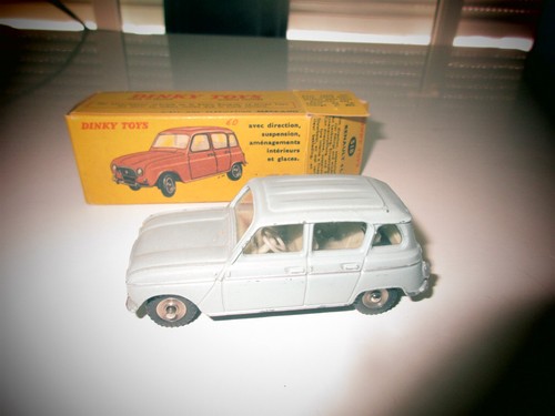 Dinky toys jouet renault 4l - dinky,