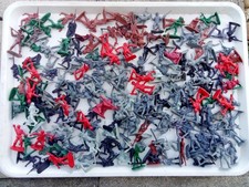 lot  figurine plastique