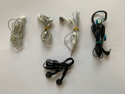 Lot paires d écouteurs - de,