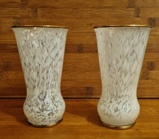 Paire de vases en verre de