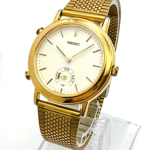 Montre alarme quartz - à,